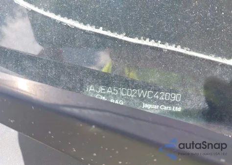 2002 Jaguar X-Type 3.0L из США, поврежденный, VIN SAJEA51C02WC42090